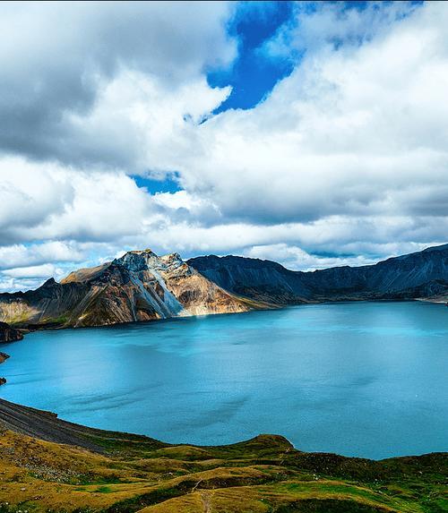 《妄想山海冷香流霞花束》（用游戏走进奇幻的山海世界）